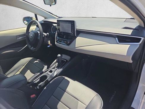 Used 2020 Toyota Corolla LE FWD image 20