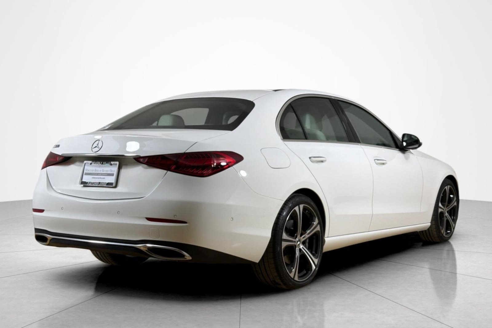 Used 2024 Mercedes-Benz C 300 Sedan image 5