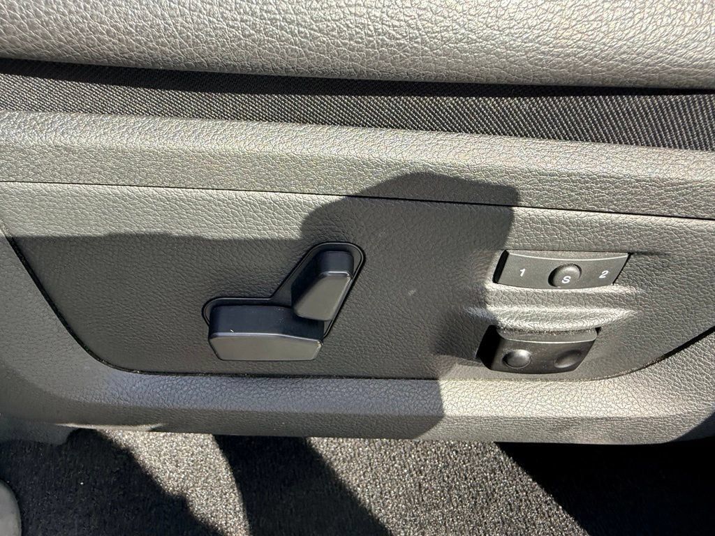 Used 2017 RAM 1500 Laramie AWD/4WD image 21