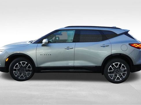 Certified 2025 Chevrolet Blazer RS image 10