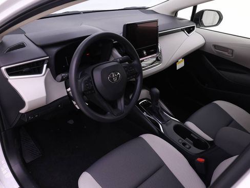 New 2026 Toyota Corolla LE image 3