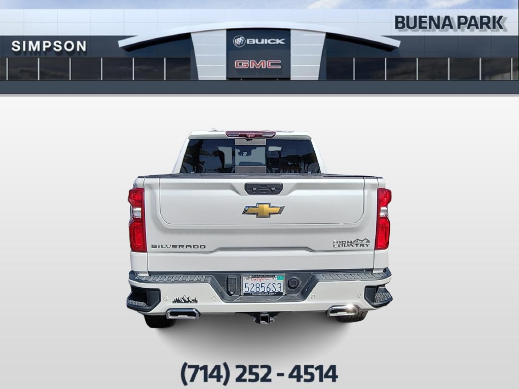 Certified 2022 Chevrolet Silverado 1500 High Country w/ Technology Package AWD/4WD image 7
