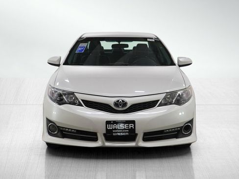 Used 2014 Toyota Camry SE image 8