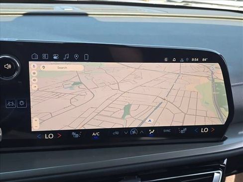 New 2026 Chevrolet Traverse LT w/ Driver Confidence Package FWD image 20