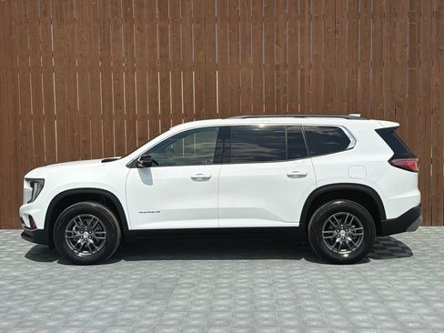 Used 2025 GMC Acadia Elevation FWD image 16