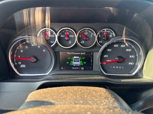 Used 2022 Chevrolet Silverado 2500 LT w/ Texas Edition AWD/4WD image 8