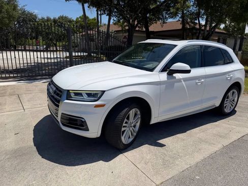 Used 2018 Audi Q5 Prestige w/ Prestige Package AWD/4WD image 6