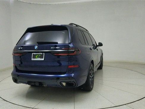 Used 2024 BMW X7 xDrive40i w/ Executive Package image 73
