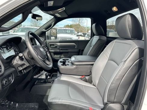 New 2024 RAM 3500 Tradesman w/ Chrome Appearance Group image 19