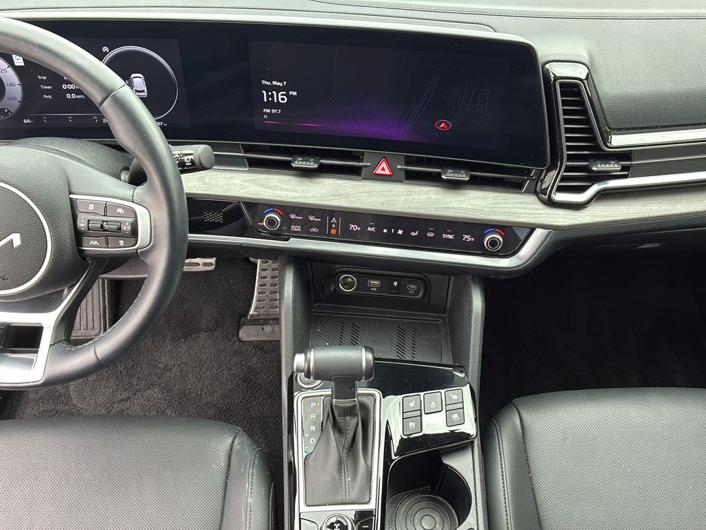 Certified 2025 Kia Sportage X-Pro Prestige AWD/4WD image 32