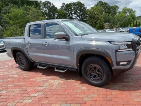 Used 2026 Nissan Frontier Pro-X w/ Pro-X Convenience Package RWD image 3