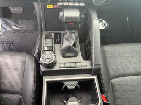 Used 2025 Toyota 4Runner TRD Off-Road Premium w/ Tow Technology Package AWD/4WD image 19