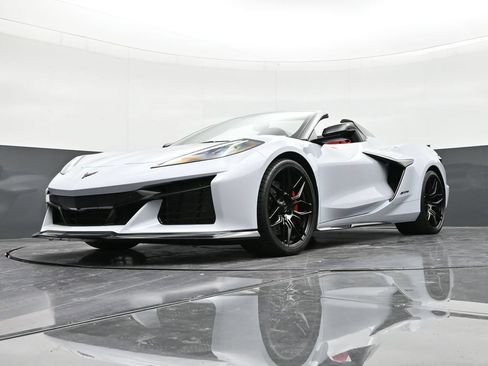Used 2023 Chevrolet Corvette Z06 RWD image 20