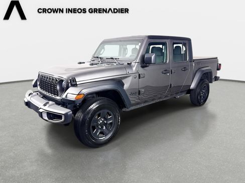 Used 2024 Jeep Gladiator Sport AWD/4WD image 1