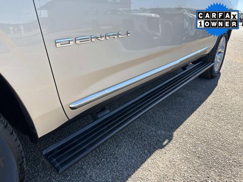 Used 2023 GMC Yukon XL Denali w/ Max Trailering Package image 12