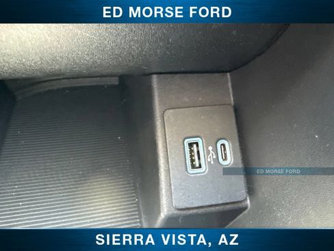 Used 2023 Ford Edge SE AWD/4WD image 16