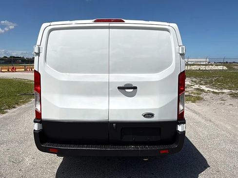 Used 2024 Ford Transit 250 Low Roof w/ Exterior Upgrade Package RWD image 4