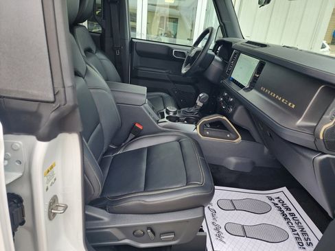 New 2025 Ford Bronco Badlands w/ Sasquatch Package image 14