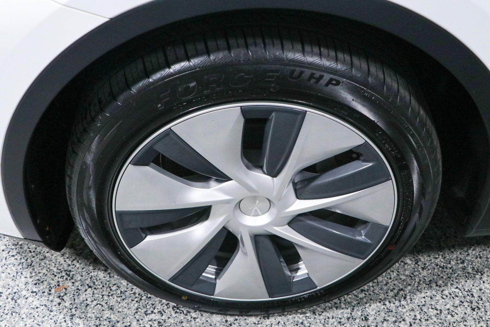 Used 2022 Tesla Model Y Long Range AWD/4WD image 11