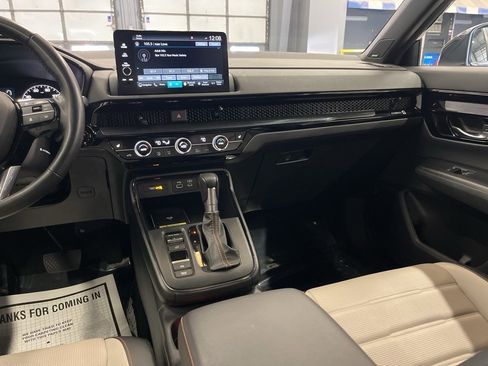 Used 2025 Honda CR-V Sport Touring image 22