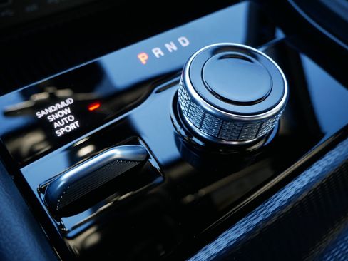 New 2026 Jeep Grand Cherokee Altitude image 19