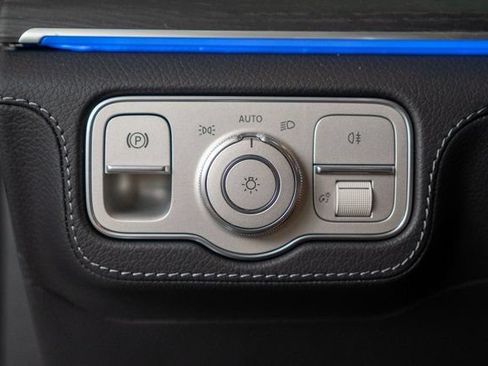Certified 2026 Mercedes-Benz GLS 450 4MATIC image 18