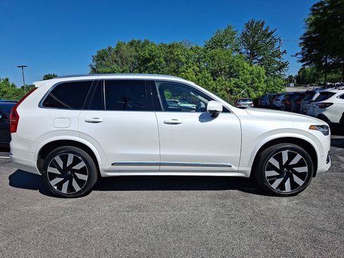 Certified 2024 Volvo XC90 T8 Plus w/ Protection Package Premier AWD/4WD image 7