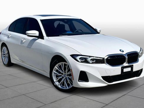 Used 2023 BMW 330i Sedan w/ Convenience Package image 2