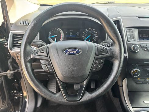 Used 2017 Ford Edge SE AWD/4WD image 15