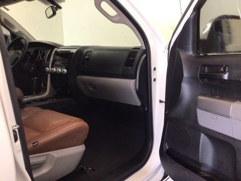 Used 2012 Toyota Tundra 2WD CrewMax w/ Tow Pkg image 16