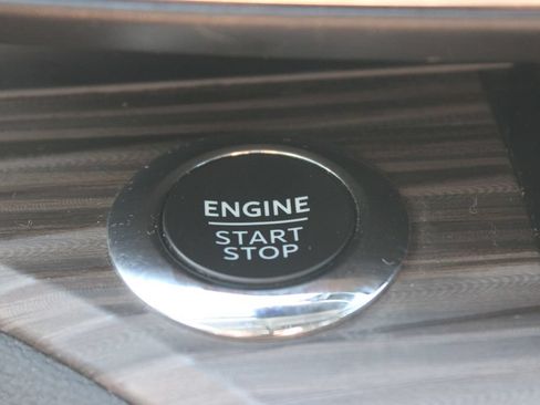 Used 2022 Ford Explorer Limited w/ Equipment Group 301A RWD image 44