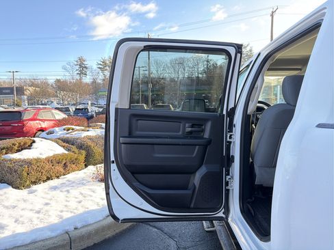 Used 2015 RAM 2500 Tradesman w/ Chrome Appearance Group image 27