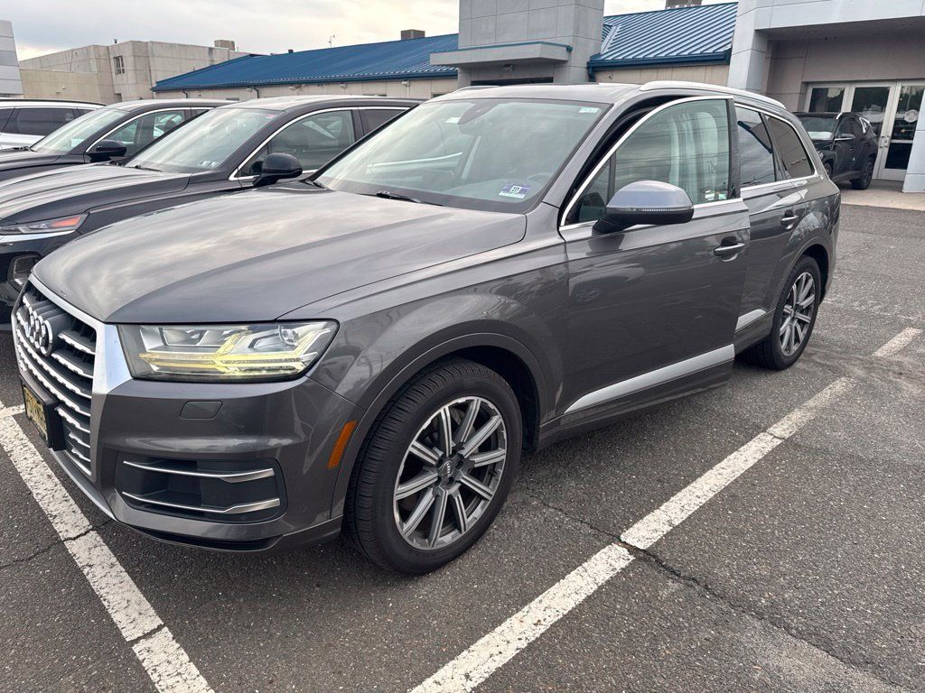 Used 2019 Audi Q7 2.0T Premium Plus AWD/4WD image 2