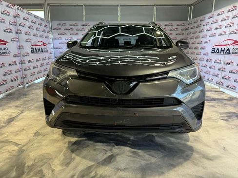 Used 2017 Toyota RAV4 LE FWD image 3