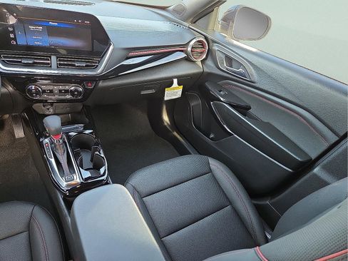 New 2026 Chevrolet Trax RS w/ Driver Confidence Package image 12