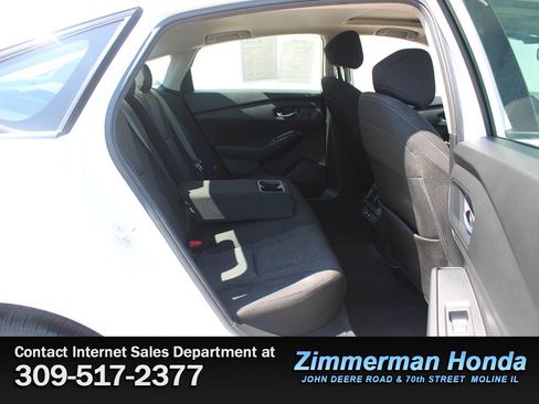 Certified 2025 Honda Accord SE image 7