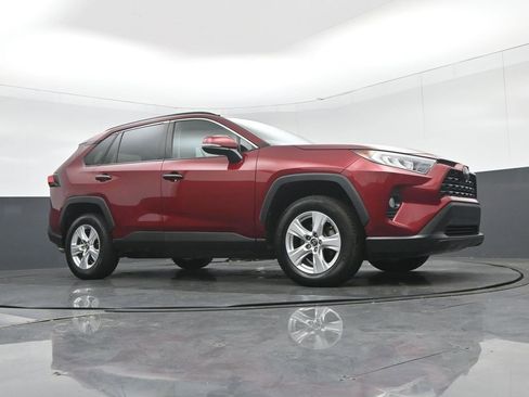 Used 2021 Toyota RAV4 XLE image 52