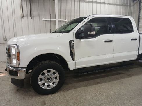 Certified 2024 Ford F250 XLT image 2