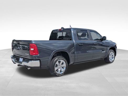 Used 2025 RAM 1500 Big Horn AWD/4WD image 4