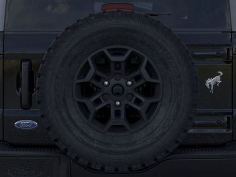 New 2026 Ford Bronco Badlands image 25
