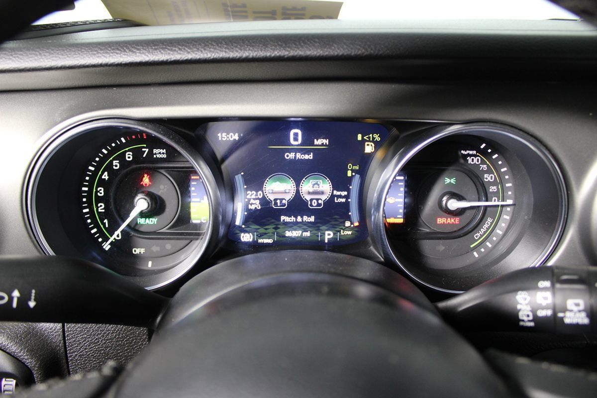 Used 2023 Jeep Wrangler Unlimited w/ Cold Weather Group AWD/4WD image 13