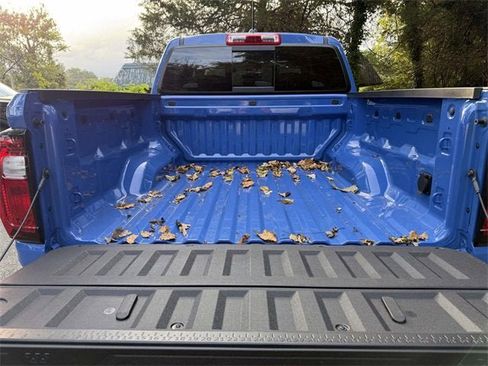 New 2026 GMC Canyon Elevation w/ Convenience Package image 10