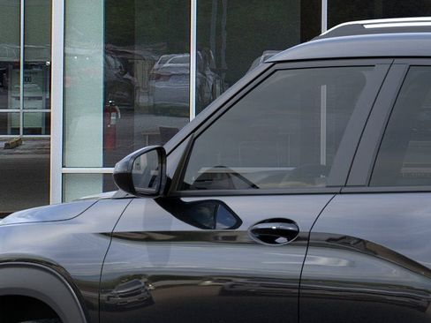 New 2026 Chevrolet TrailBlazer LT FWD image 12