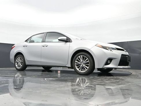 Used 2014 Toyota Corolla LE FWD image 37