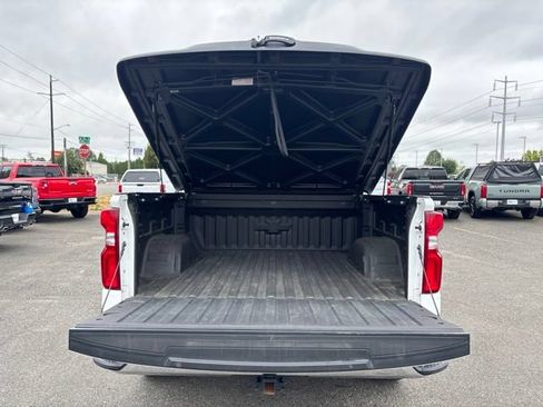 Used 2020 Chevrolet Silverado 1500 LTZ w/ LTZ Plus Package AWD/4WD image 38