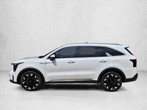 Used 2024 Kia Sorento EX w/ Panoramic Sunroof Package FWD image 9