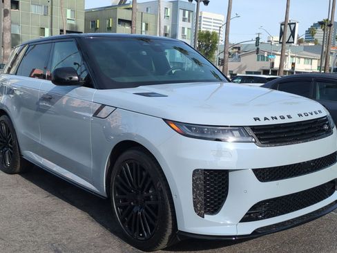 New 2026 Land Rover Range Rover Sport SV image 7