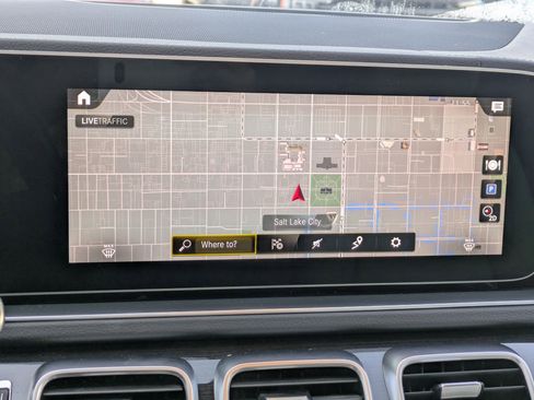 Used 2022 Mercedes-Benz GLS 450 4MATIC image 22