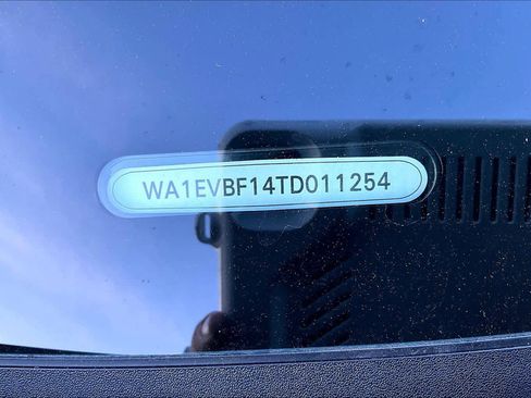 New 2026 Audi Q8 Premium Plus image 18