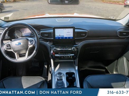 Used 2022 Ford Explorer Limited w/ Equipment Group 301A image 4